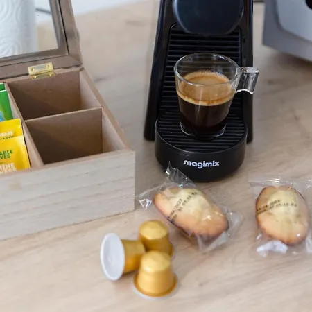 Cinema Moon Luxury - Gare 3min - Proche Paris *